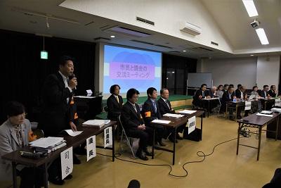 2018年10月31日 議会報告会の写真